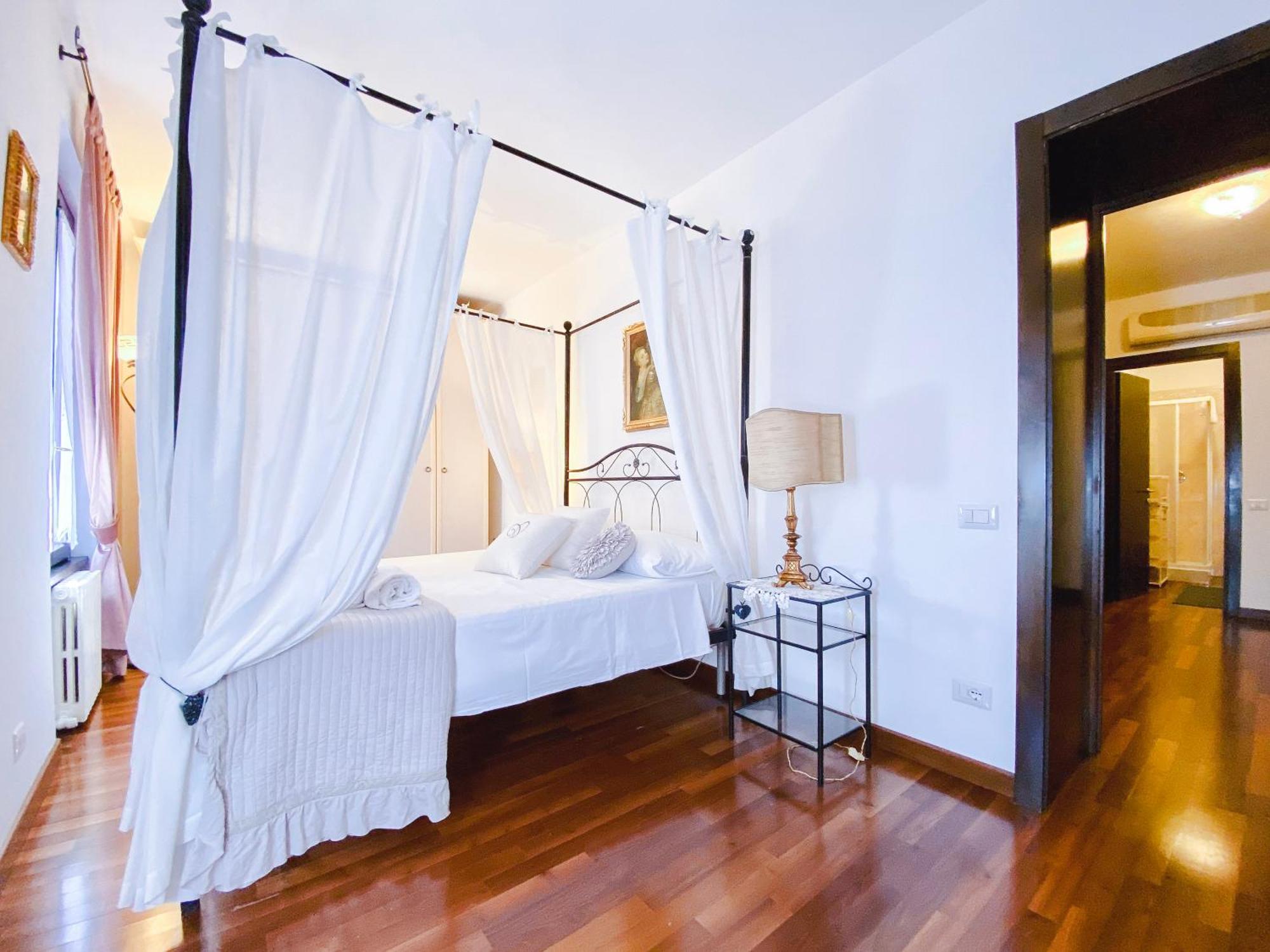 Apartment Santacecilia *