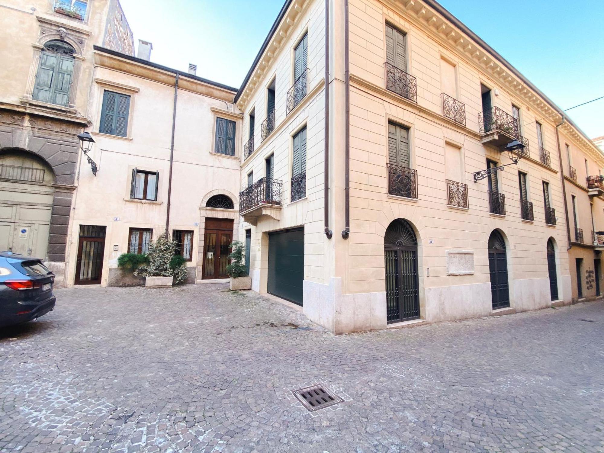 Apartment Santacecilia *